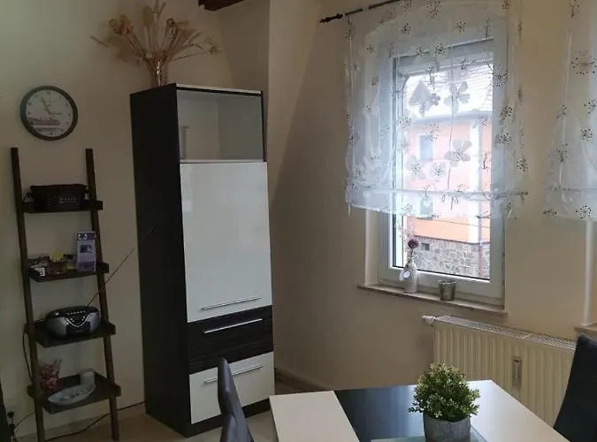 Alina, *